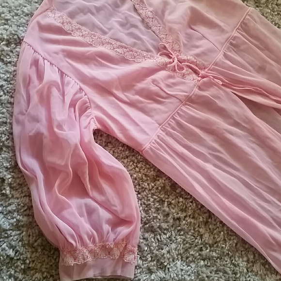 Unique Vintage Other - Unique vintage Long nylon vintage robe